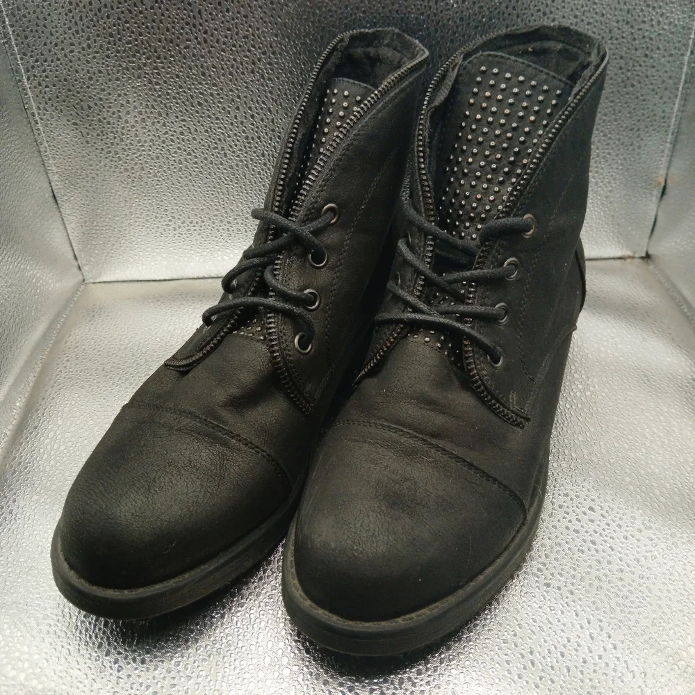 Maurices Black Lace-Up Boots Women's Size 8.5